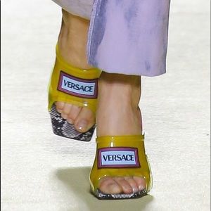 Meet your Posher, Zoe